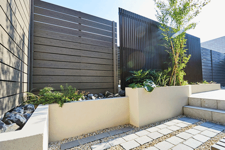 リビングの前にも和モダンの景色をつくる